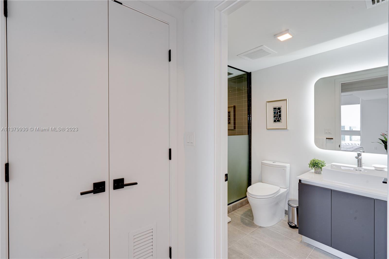 YotelPad Miami - Residential