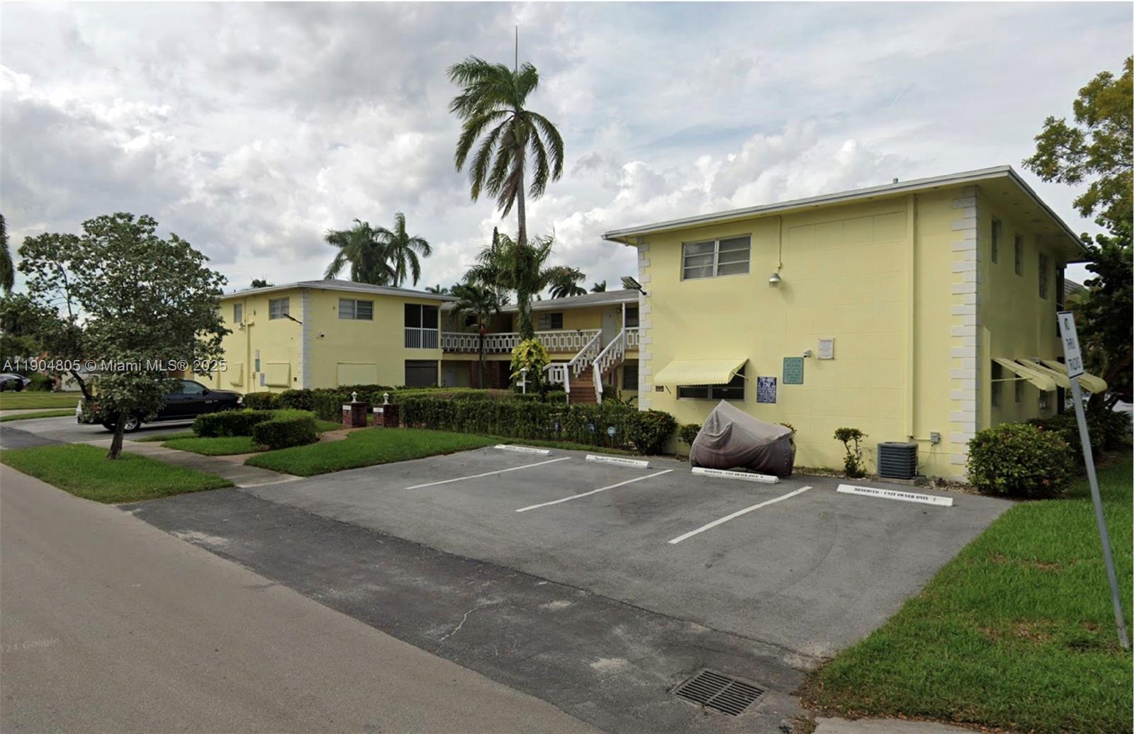 WESTCHESTER ARMS CO-OP - Residential