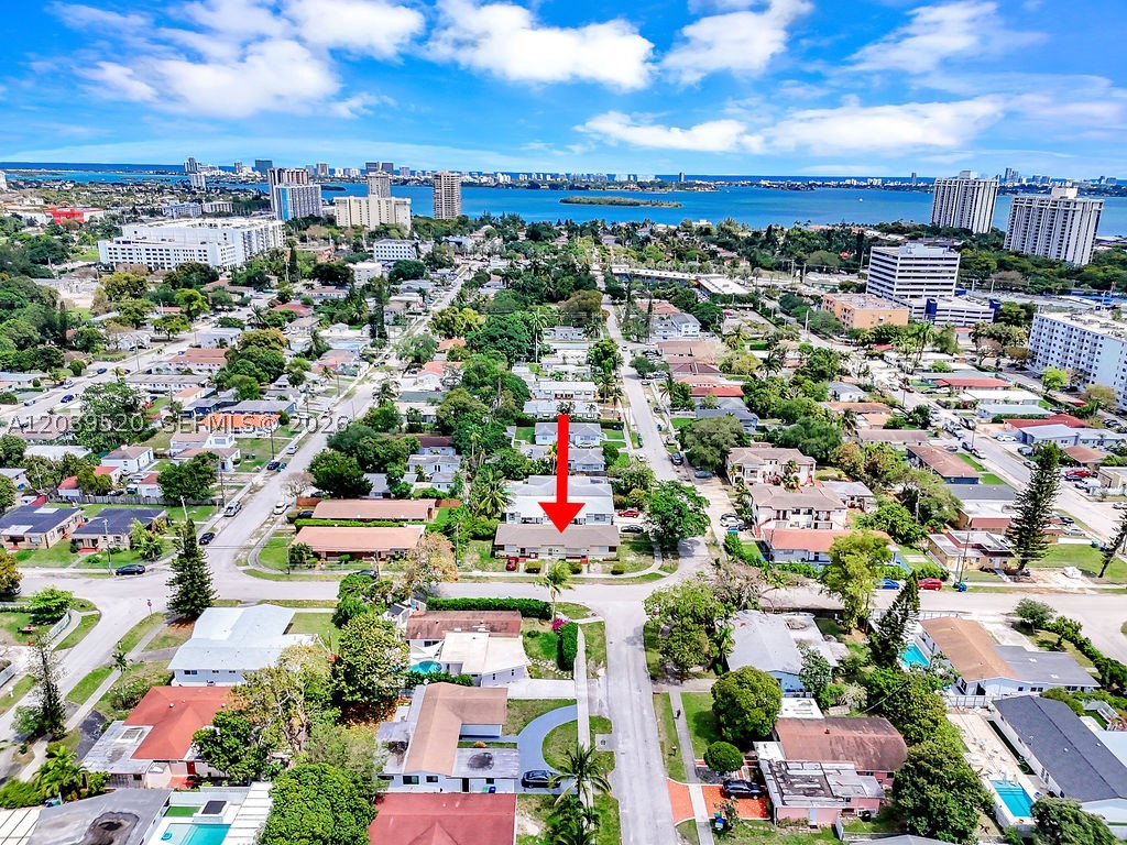 BISCAYNE SHORES CORR PLAT - Residential Income