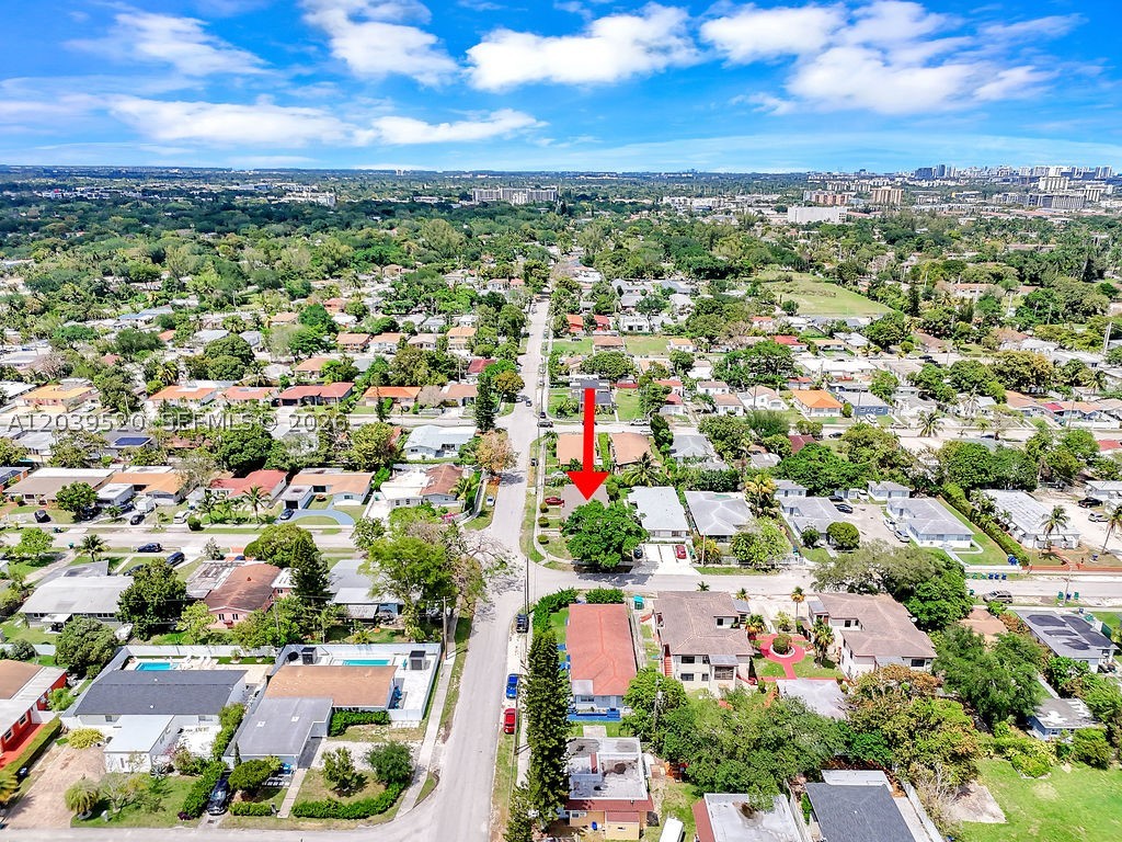 BISCAYNE SHORES CORR PLAT - Residential Income