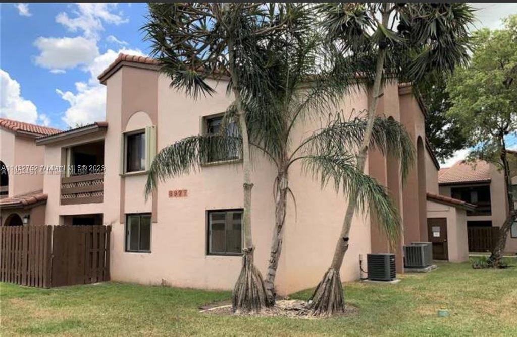 KENLAND WALK CONDO II - Residential Lease