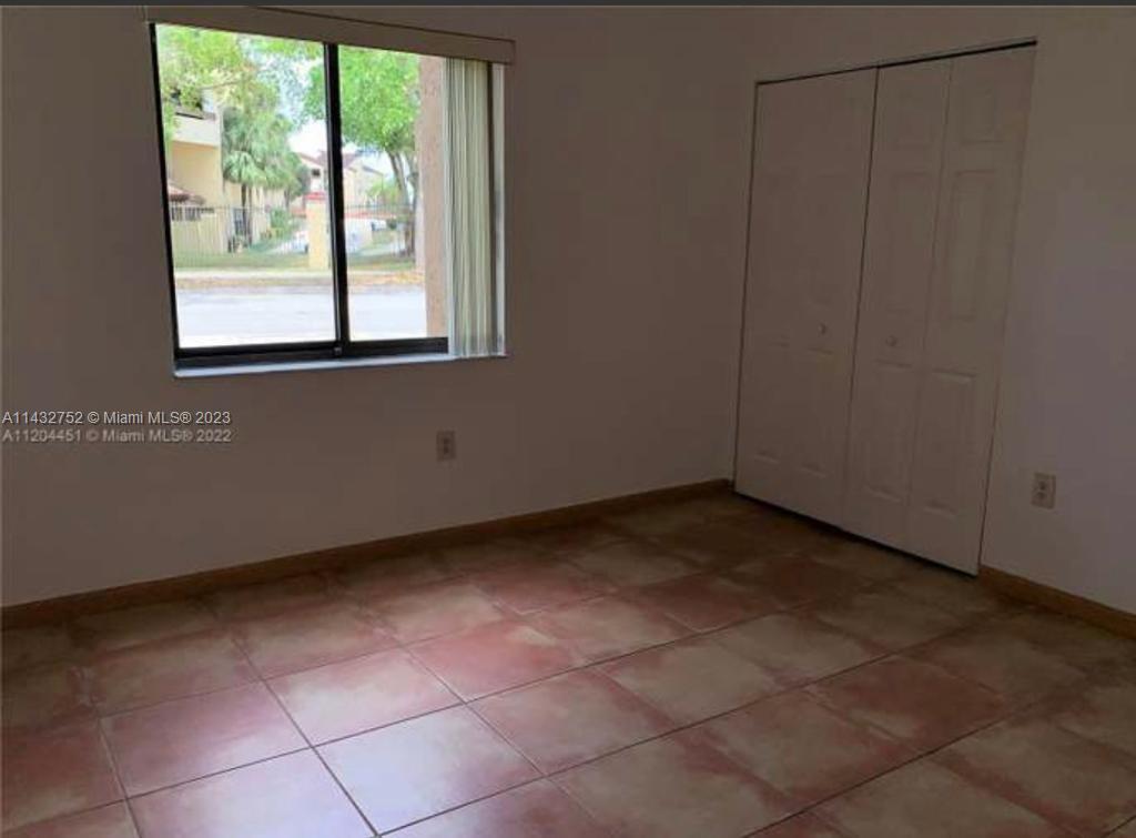 KENLAND WALK CONDO II - Residential Lease