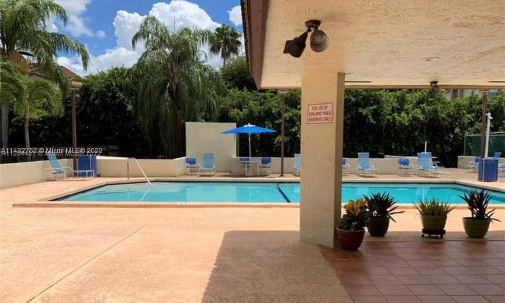 KENLAND WALK CONDO II - Residential Lease