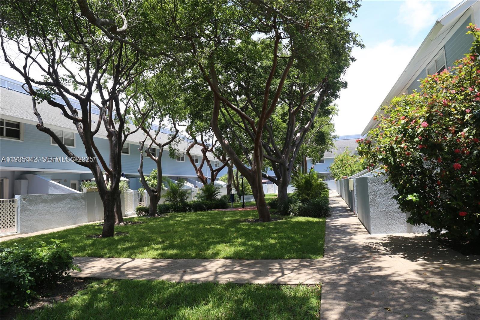 Le Phare Condo - Residential