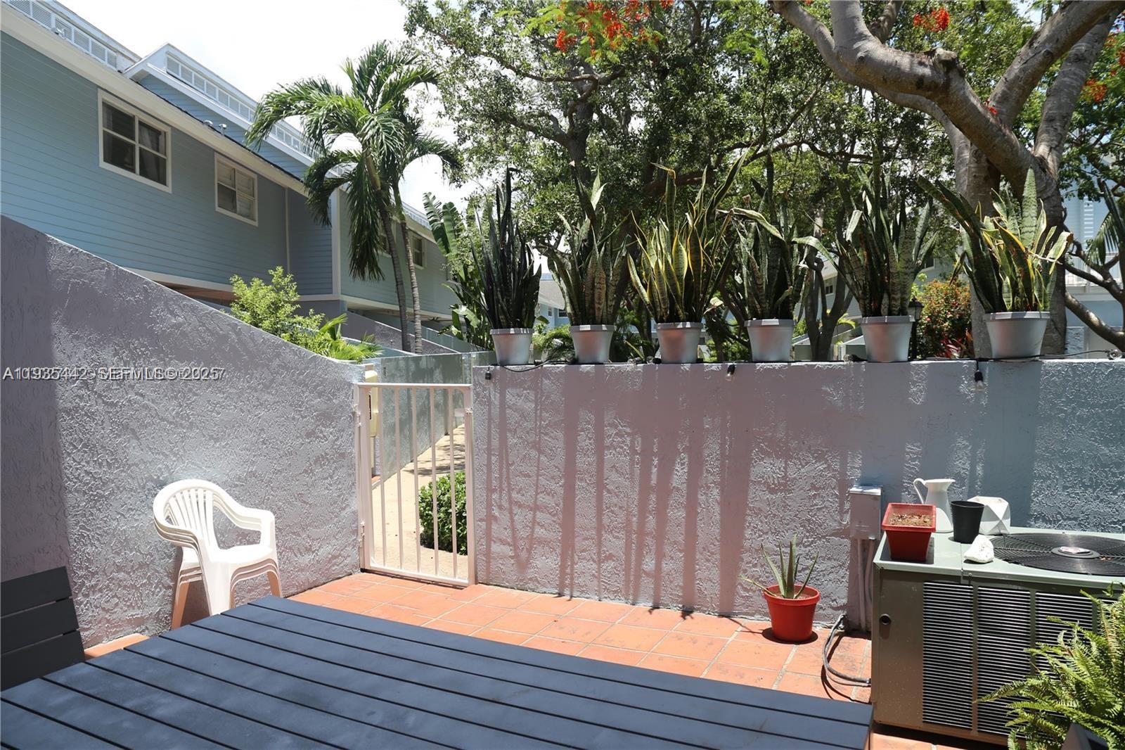 Le Phare Condo - Residential