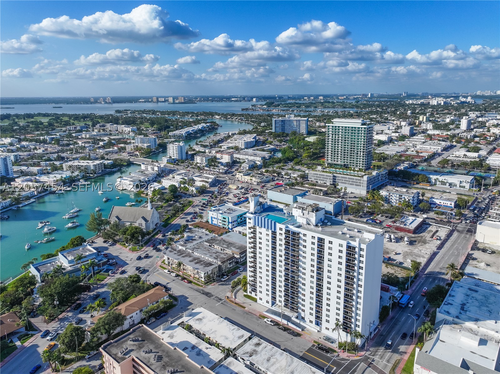 401 BLU OF NORTH BEACH CO - Residential