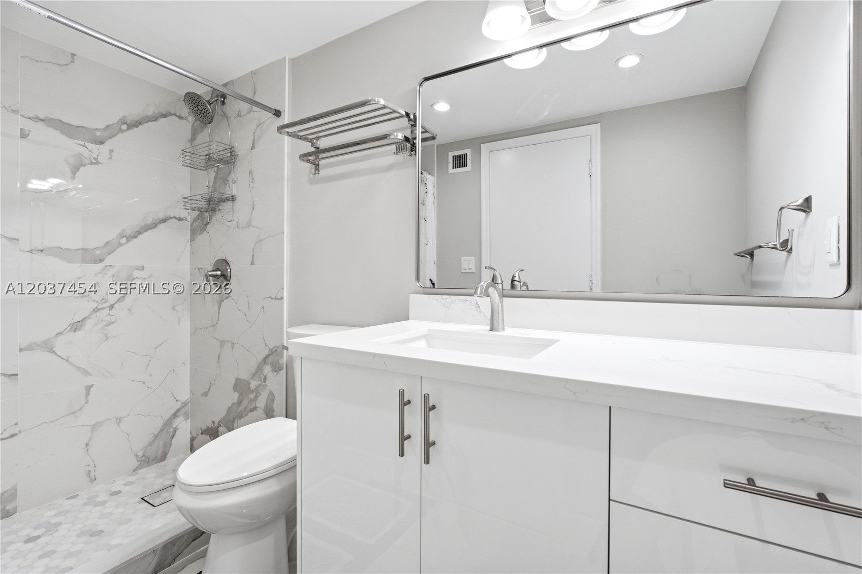 401 BLU OF NORTH BEACH CO - Residential