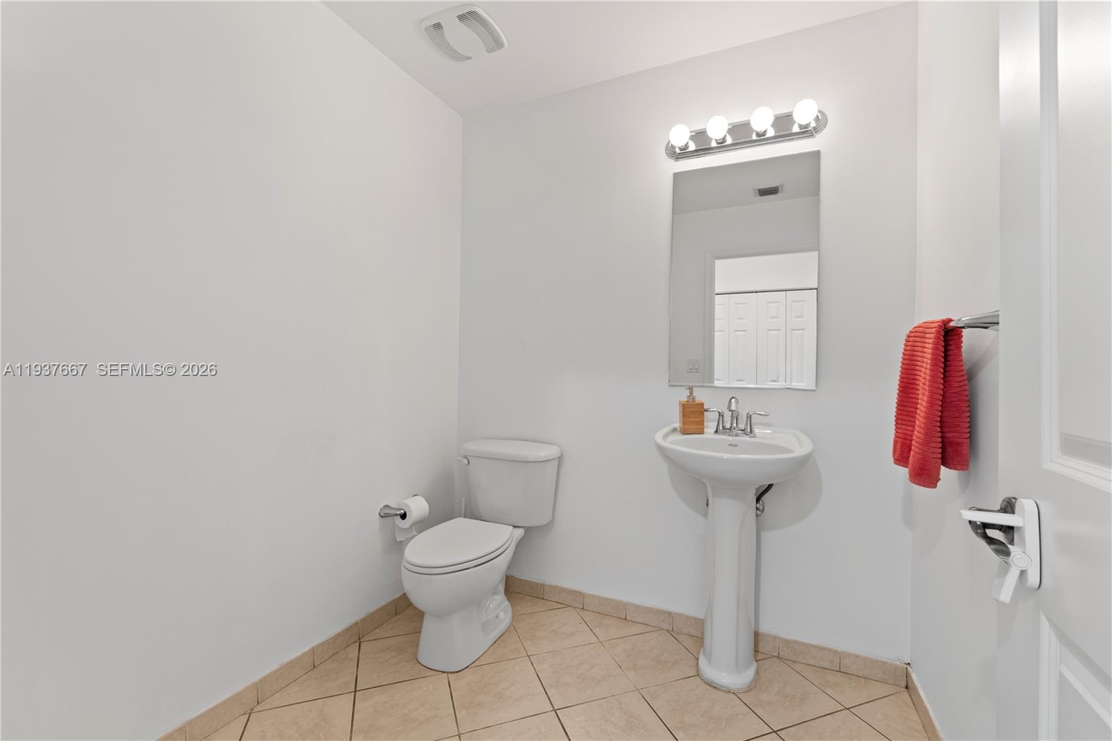 COLONNADE AT DADELAND SW - Residential