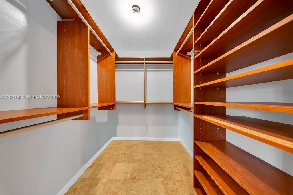 JACARANDA AREA 12-C - Residential