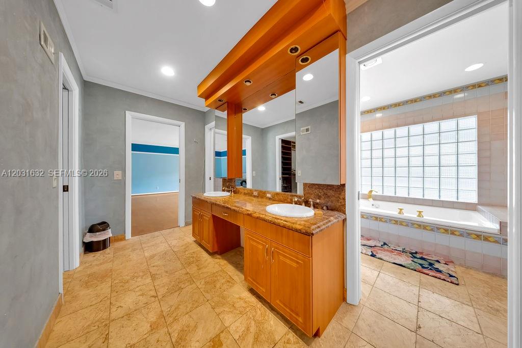 JACARANDA AREA 12-C - Residential