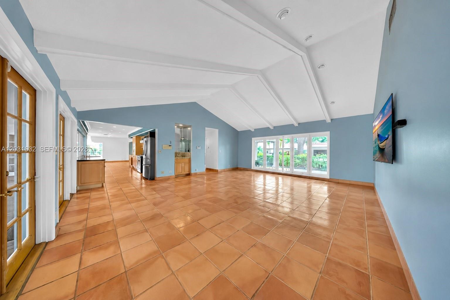 JACARANDA AREA 12-C - Residential