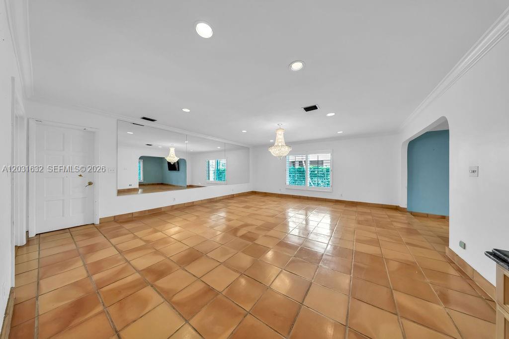 JACARANDA AREA 12-C - Residential