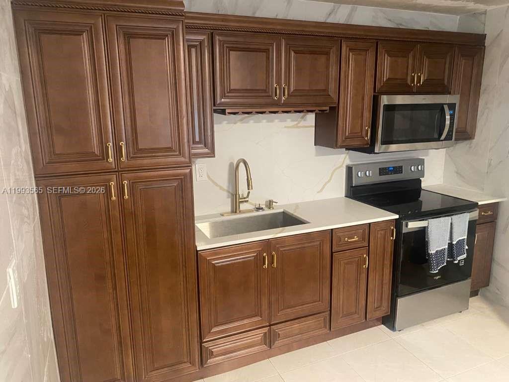 NORTH PALM BCH 4 - Residential