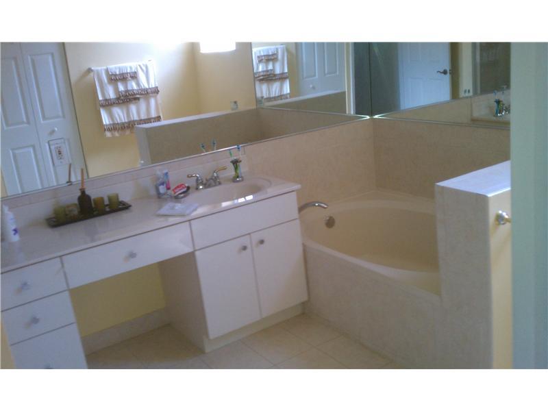 SOMERSET II SOUTH 163-46 - Residential Lease