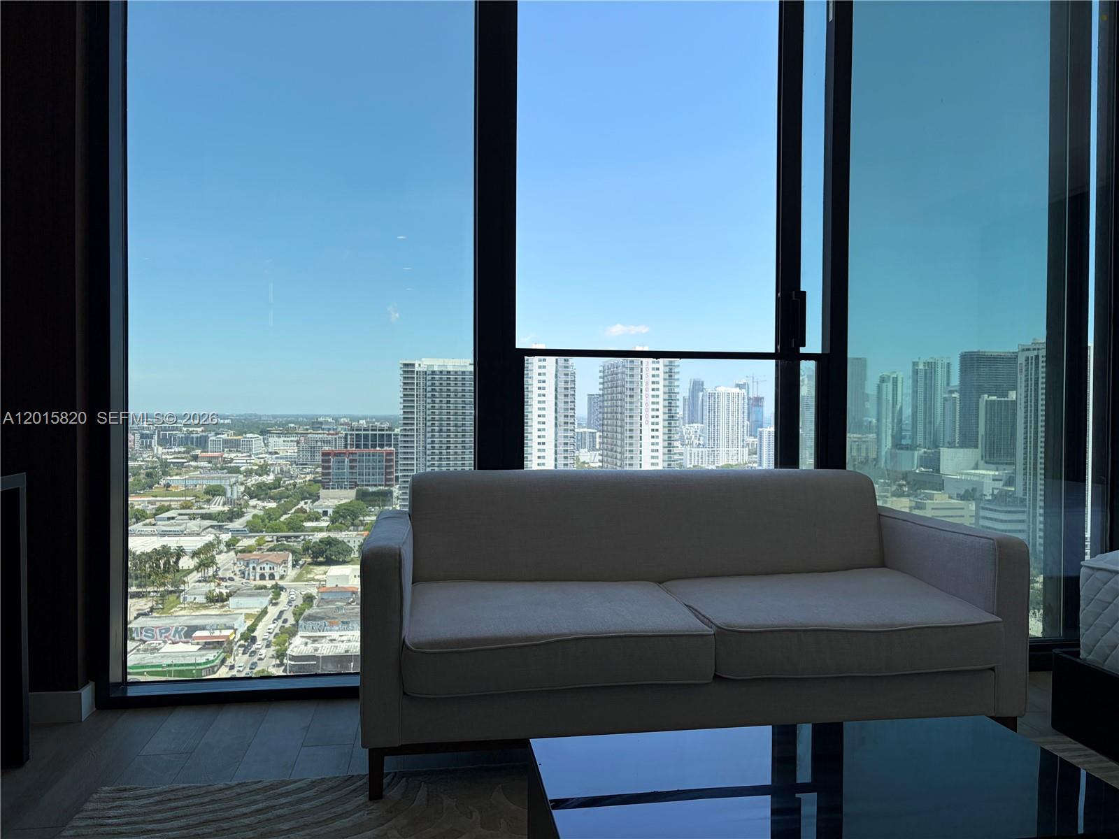 ELEVEN HOTEL AND RESIDENC - Residential