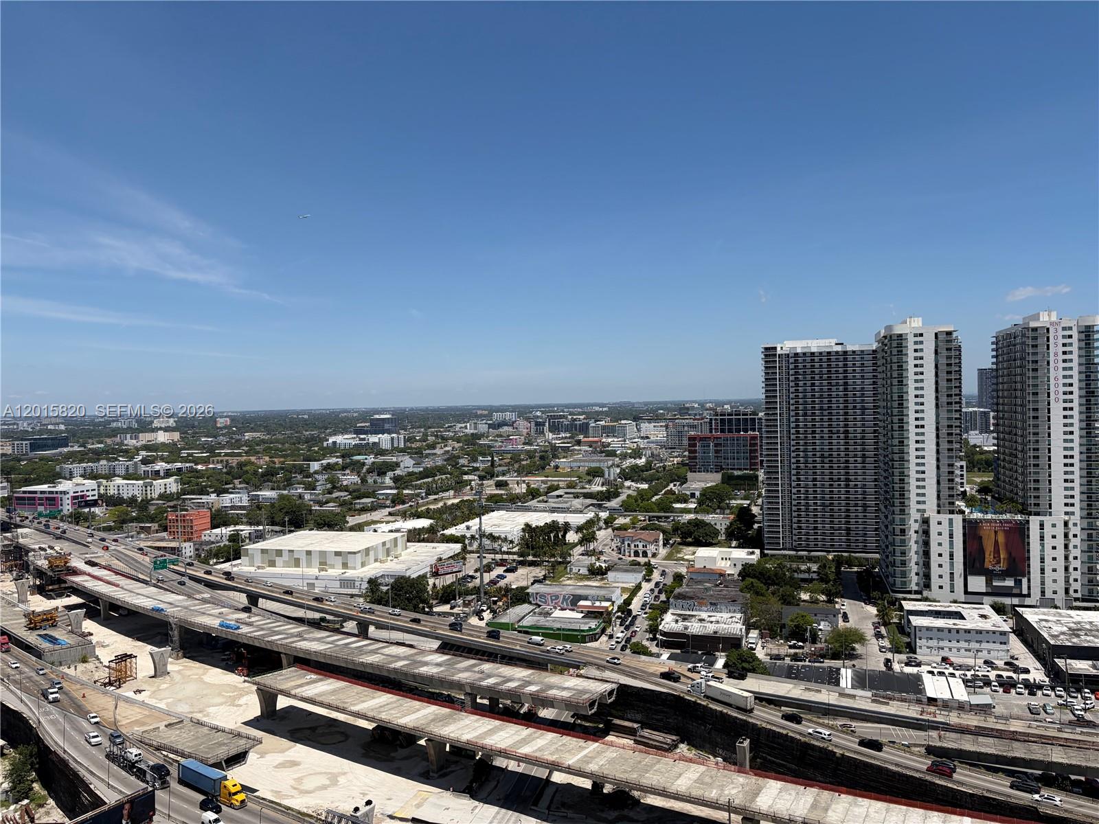 ELEVEN HOTEL AND RESIDENC - Residential