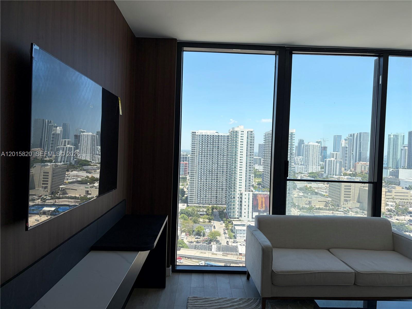 ELEVEN HOTEL AND RESIDENC - Residential