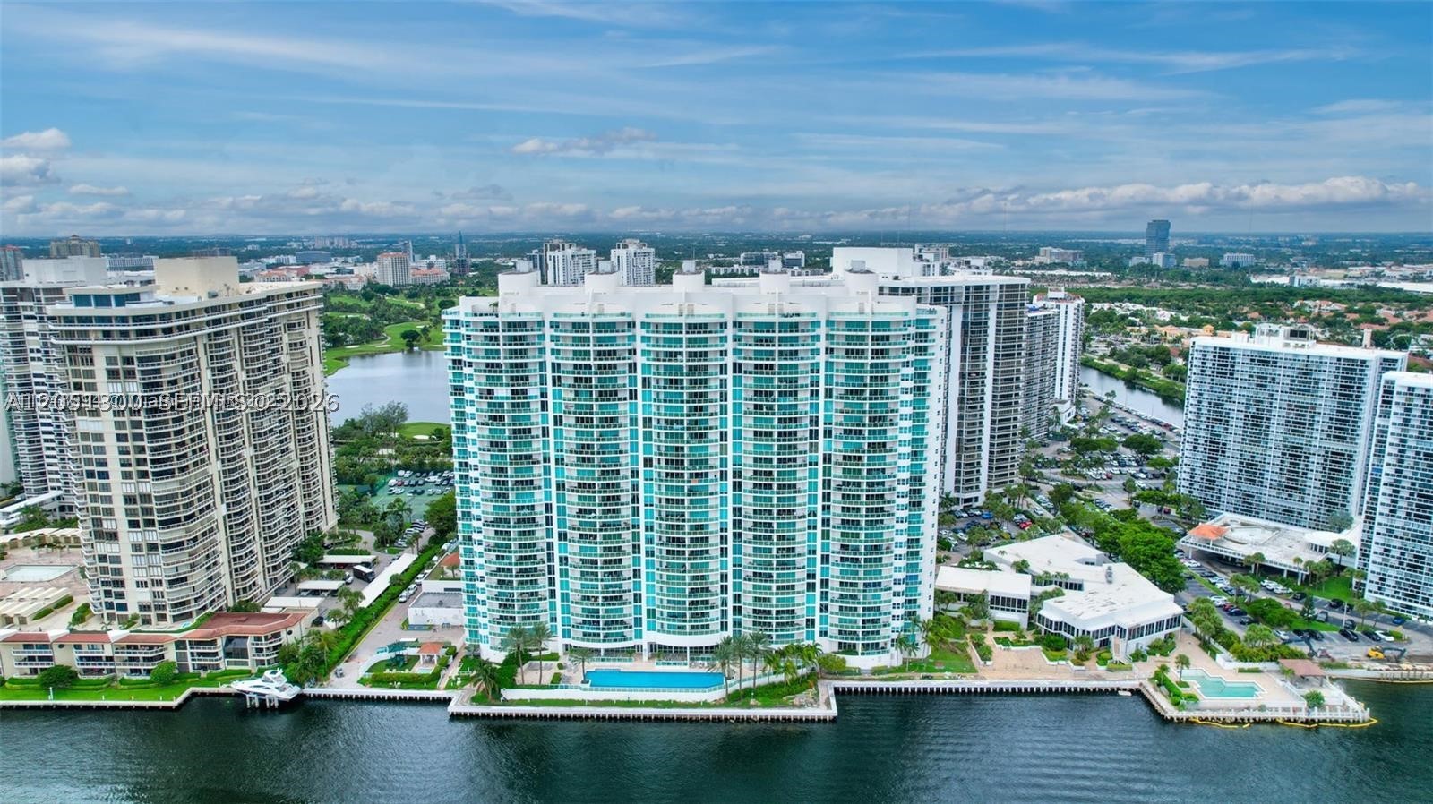 HAMPTONS SOUTH CONDO - Residential Lease