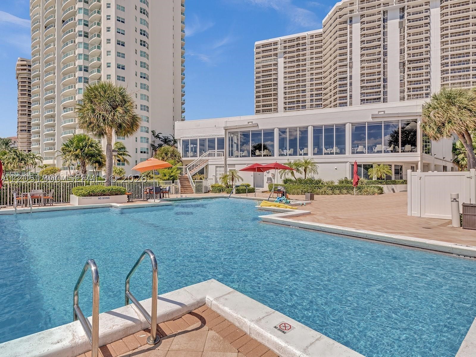 HAMPTONS SOUTH CONDO - Residential Lease