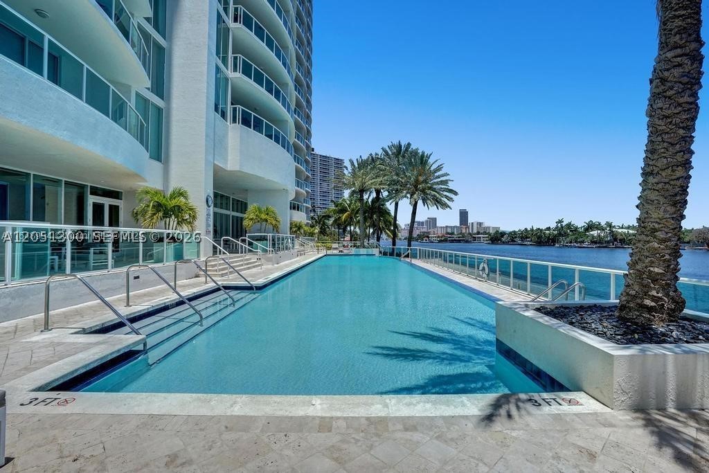 HAMPTONS SOUTH CONDO - Residential Lease