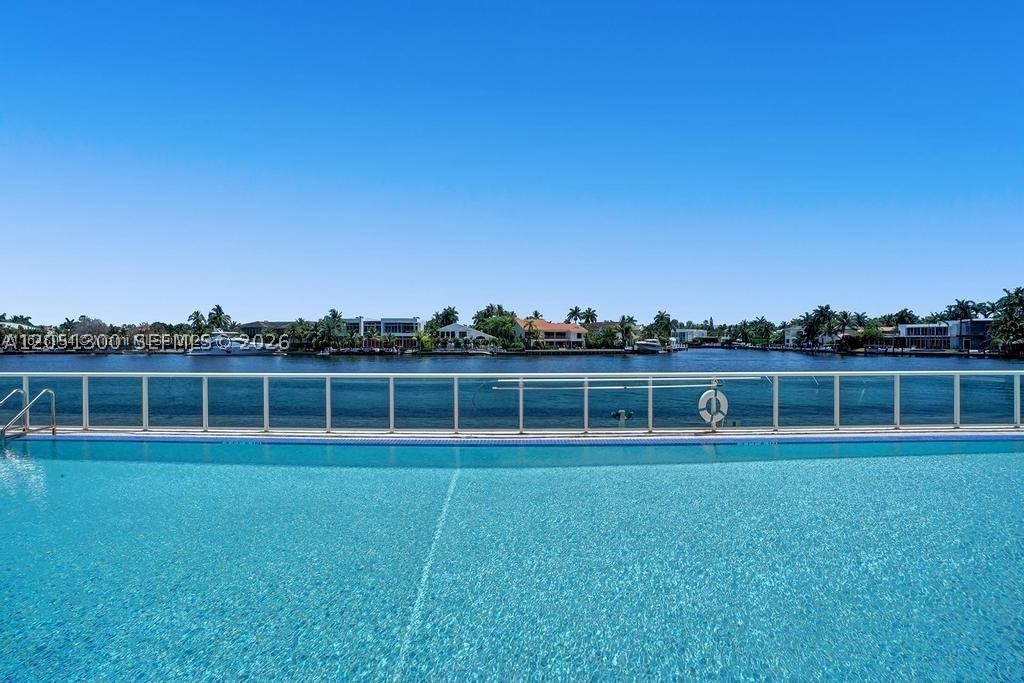 HAMPTONS SOUTH CONDO - Residential Lease