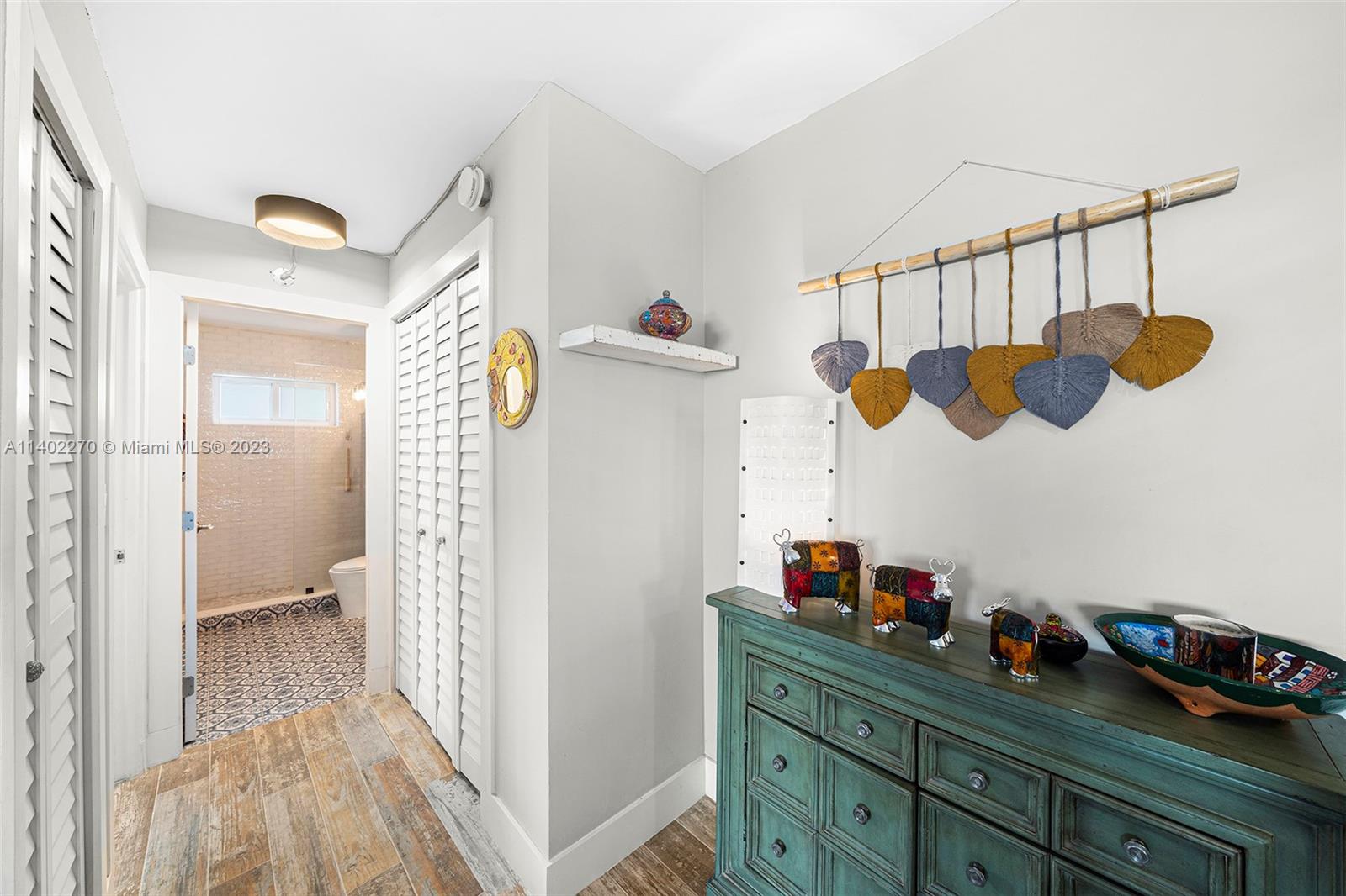 TWIN TOWERS CONDO - Residential Lease