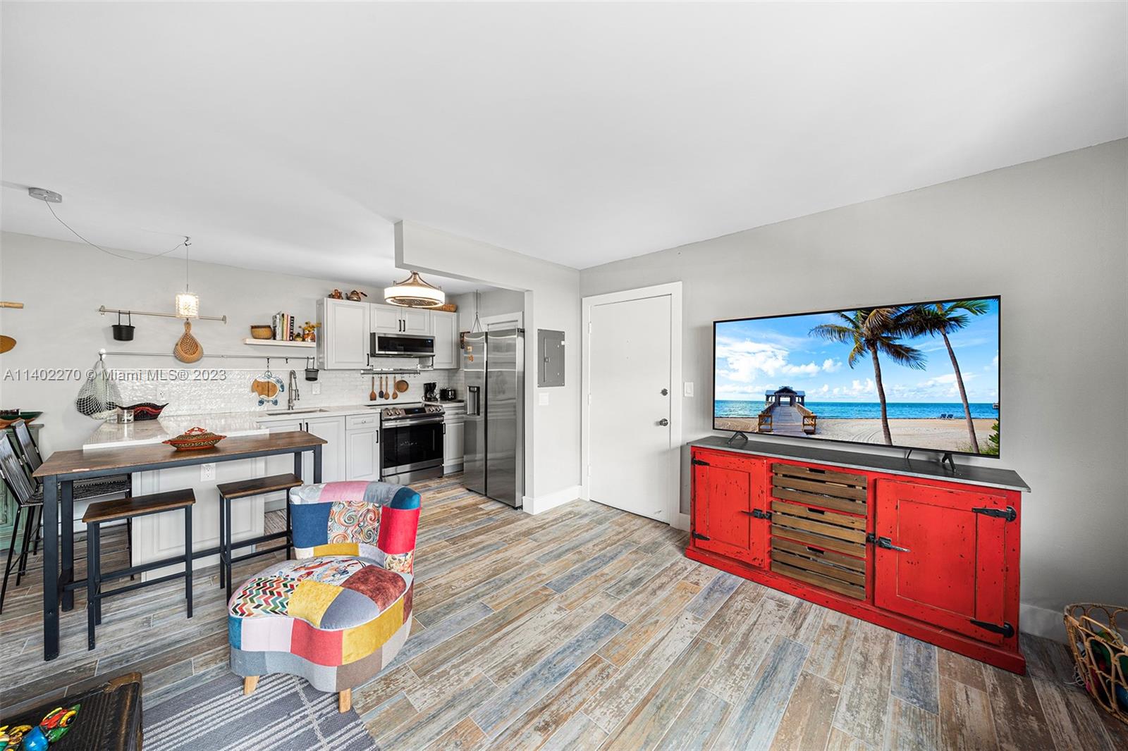 TWIN TOWERS CONDO - Residential Lease