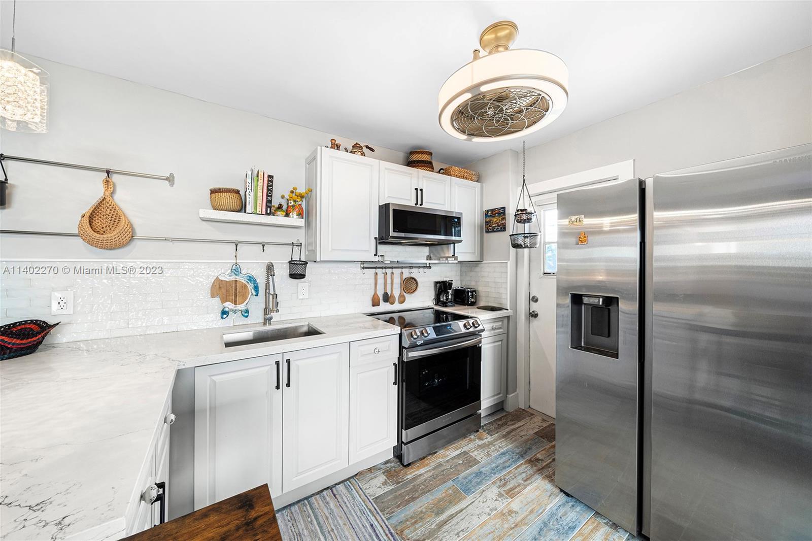 TWIN TOWERS CONDO - Residential Lease