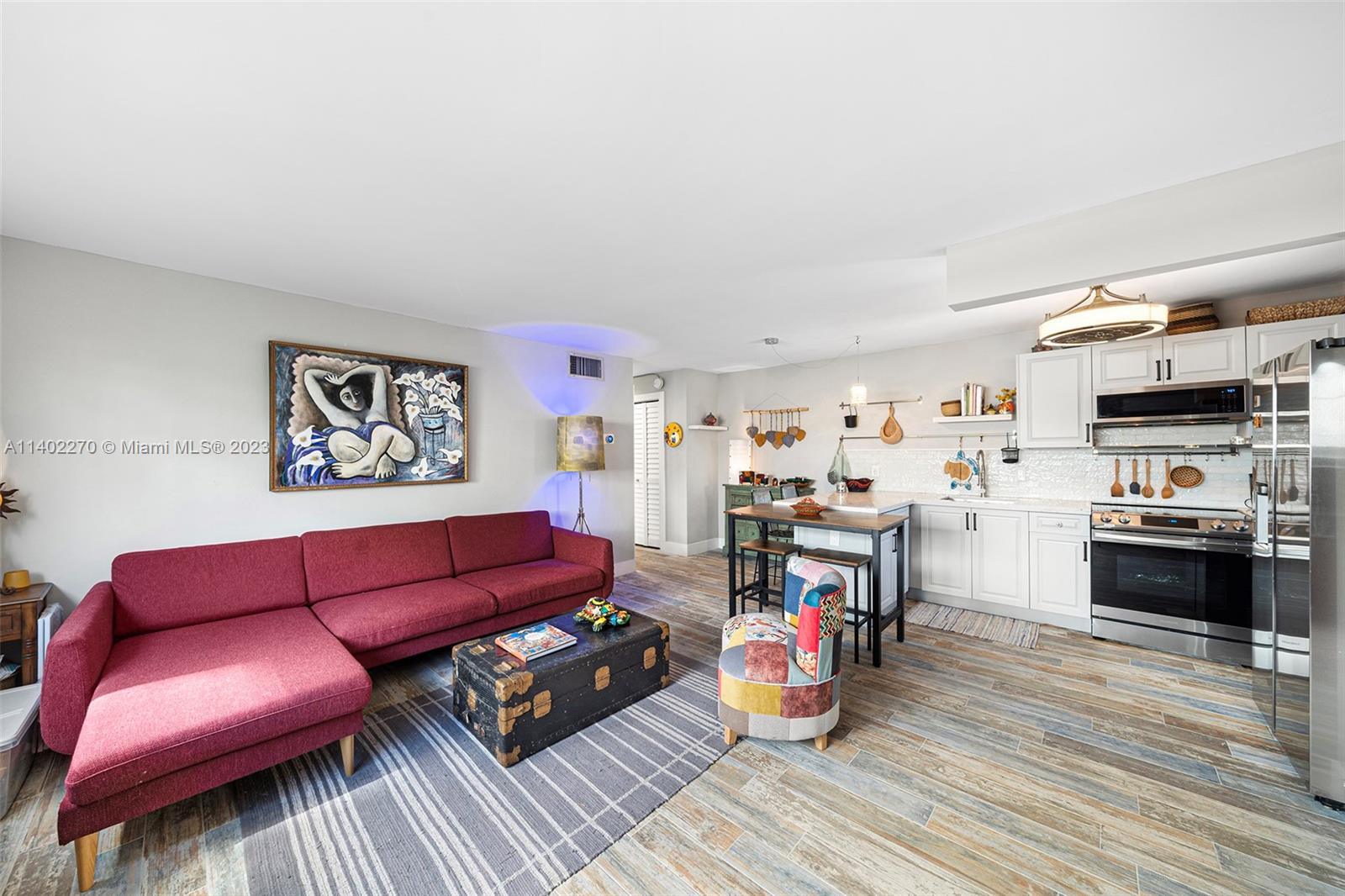 TWIN TOWERS CONDO - Residential Lease