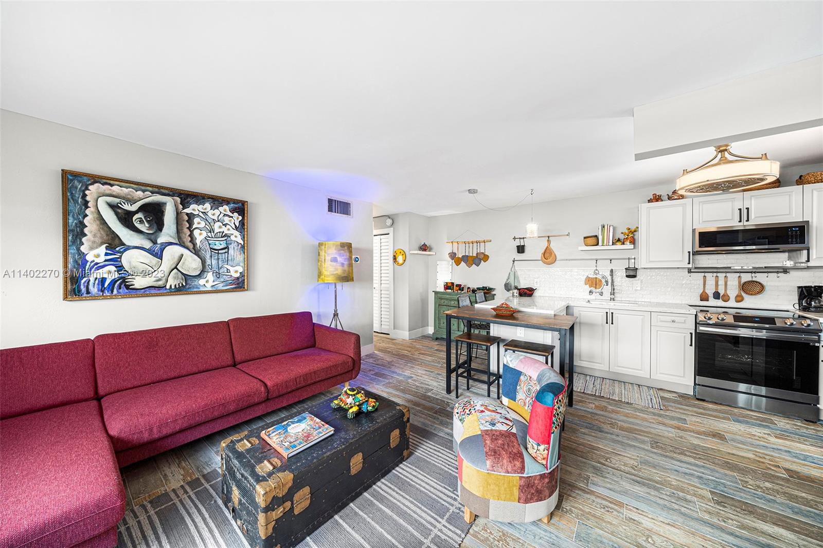 TWIN TOWERS CONDO - Residential Lease