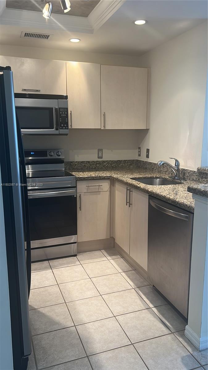 VILLAGE EAST CONDO - Residential Lease