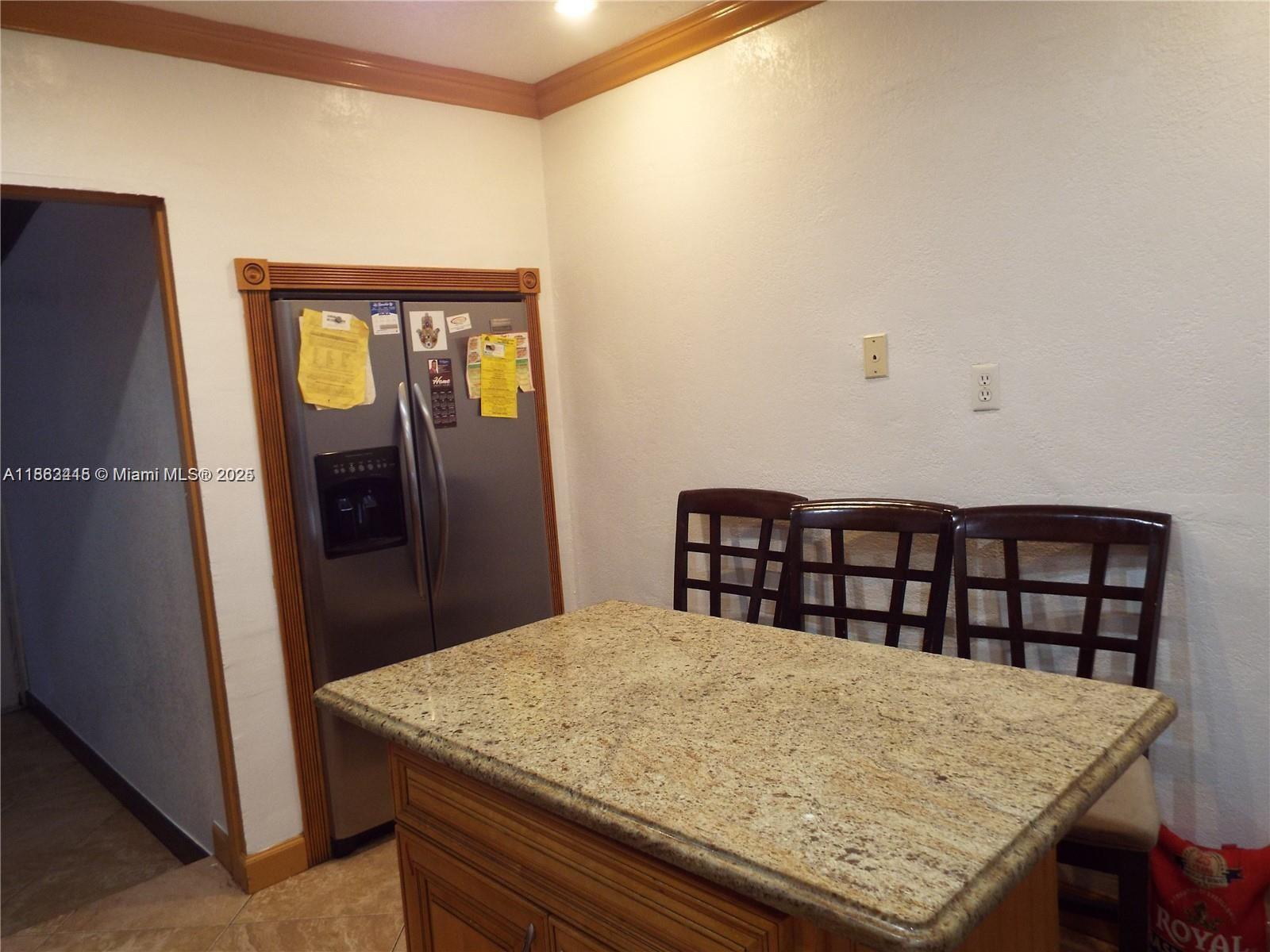 SUNSHINE MANOR - Residential Lease