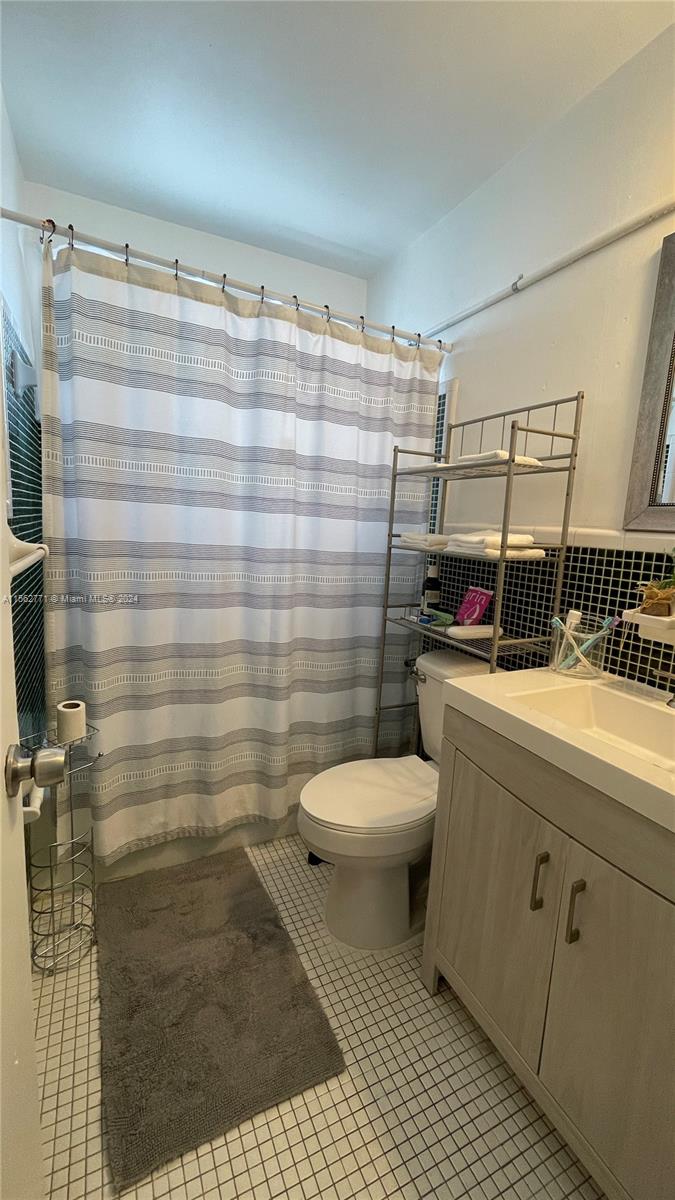 CITY OF MIAMI SOUTH - Residential Lease