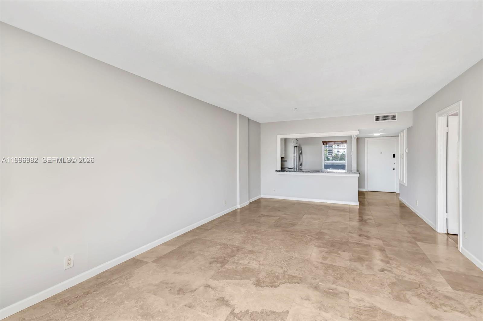 GOLDEN VIEW CONDO - Residential