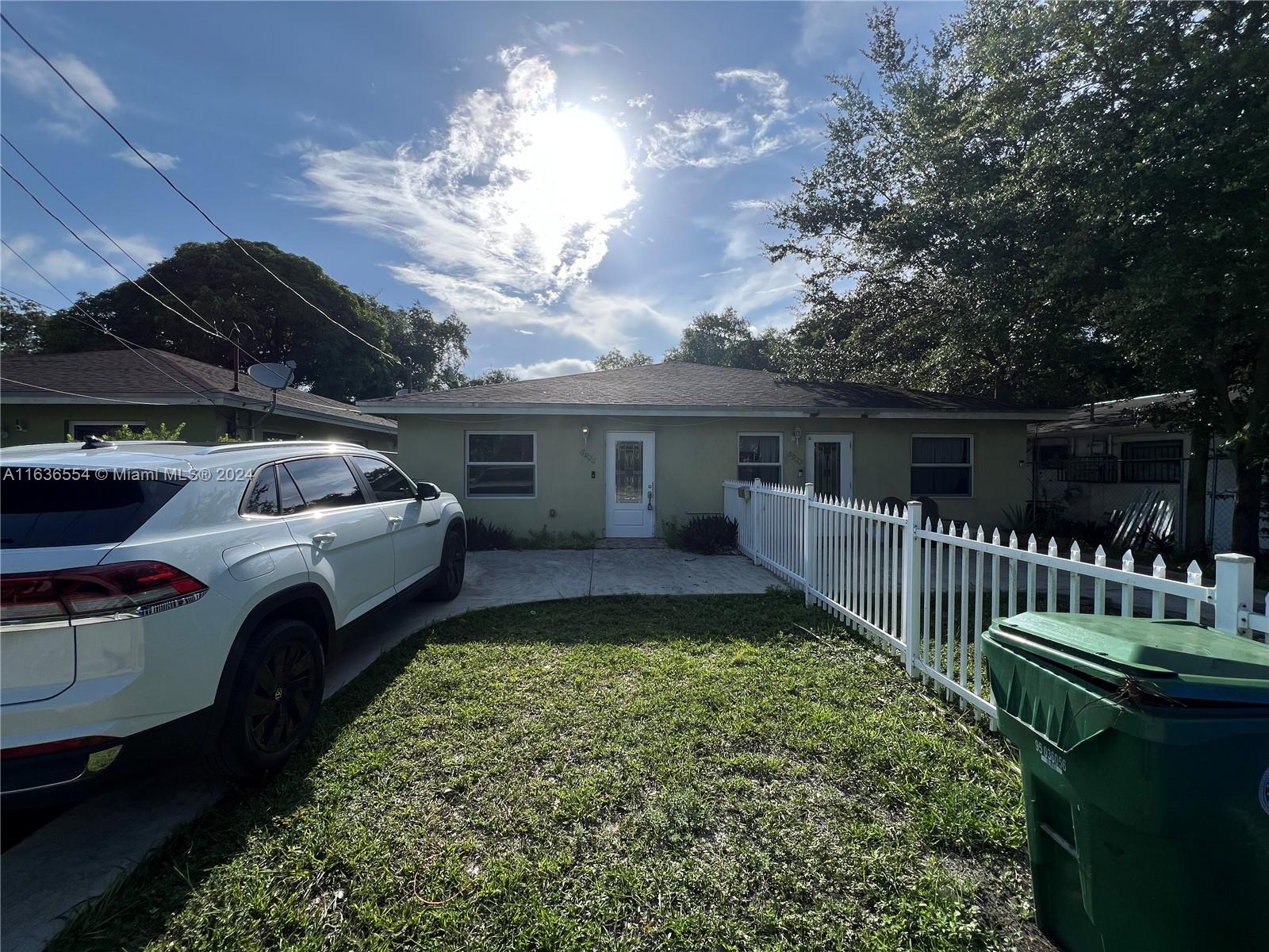 BUENA VISTA GARDENS EXTEN - Residential Lease