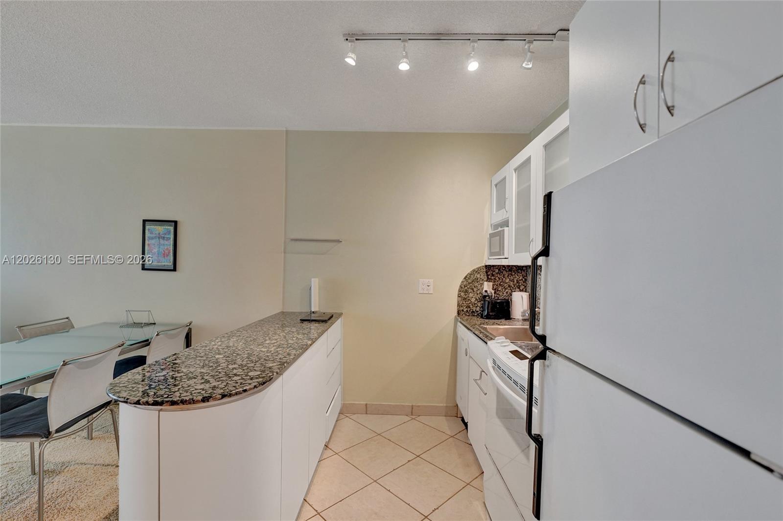 TAROMINA APTS CO-OP - Residential