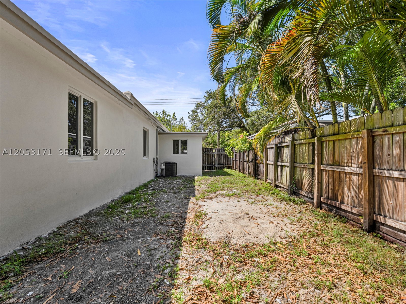 BANYAN GROVE - Residential