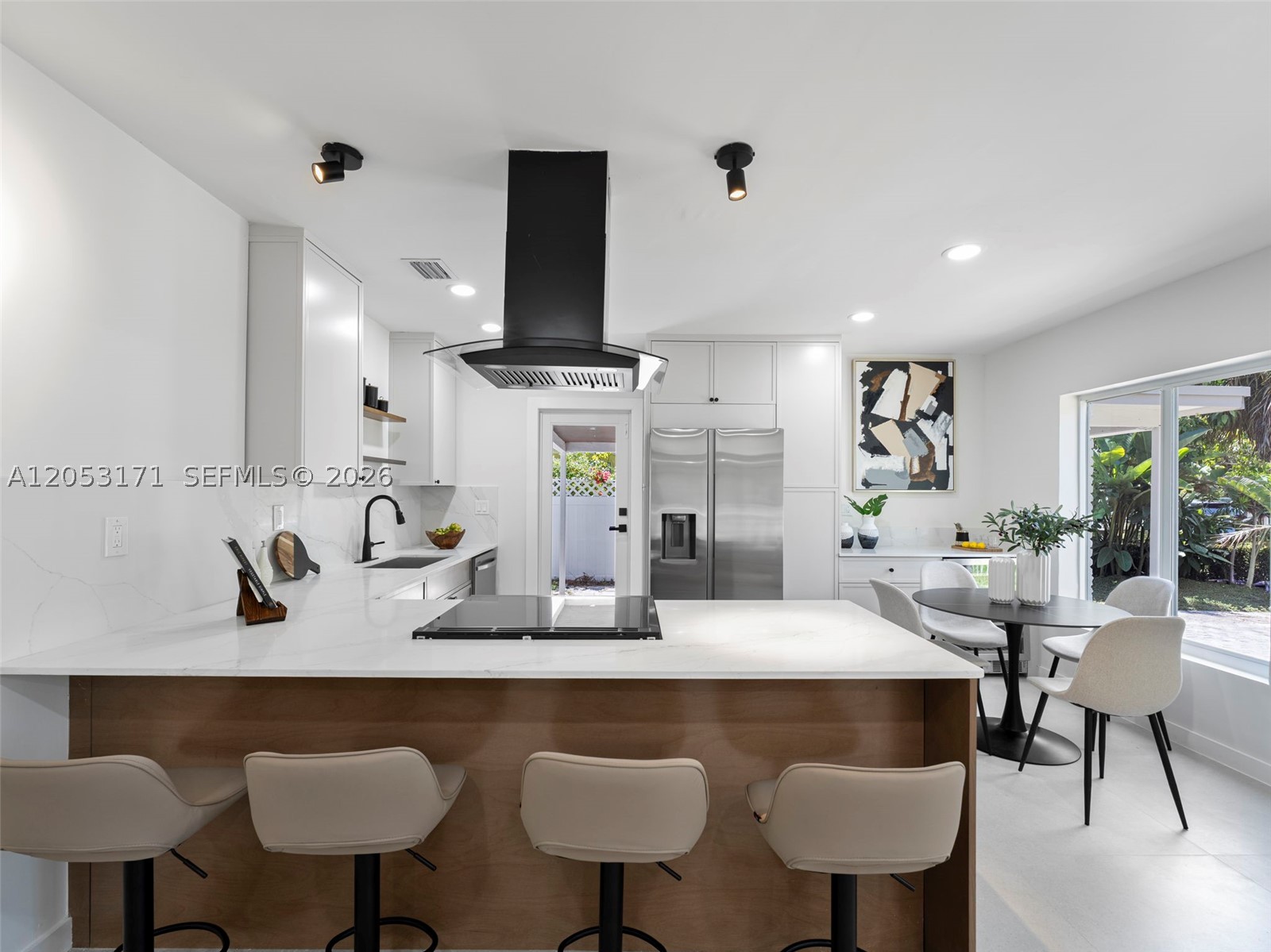 BANYAN GROVE - Residential