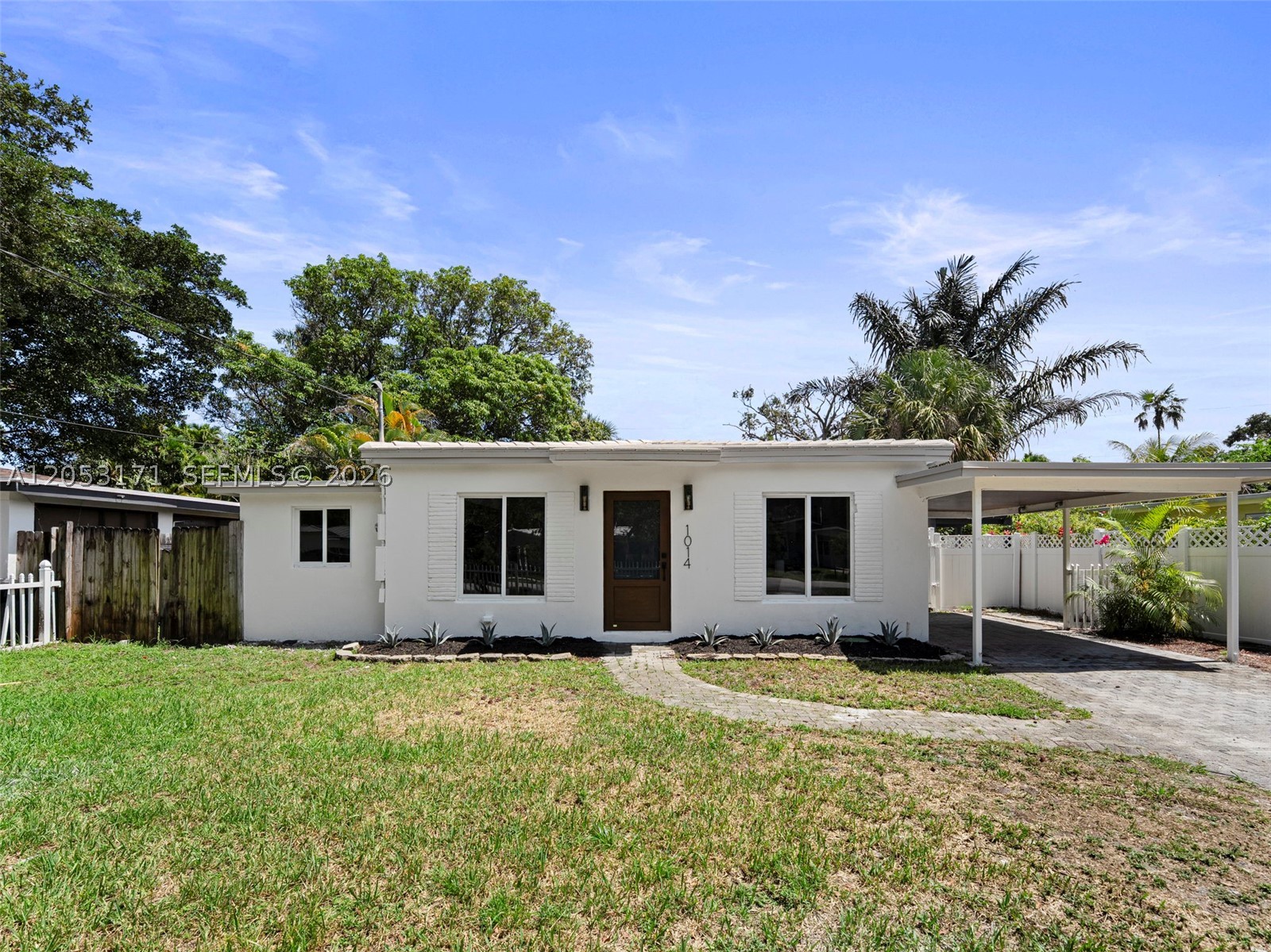 BANYAN GROVE - Residential
