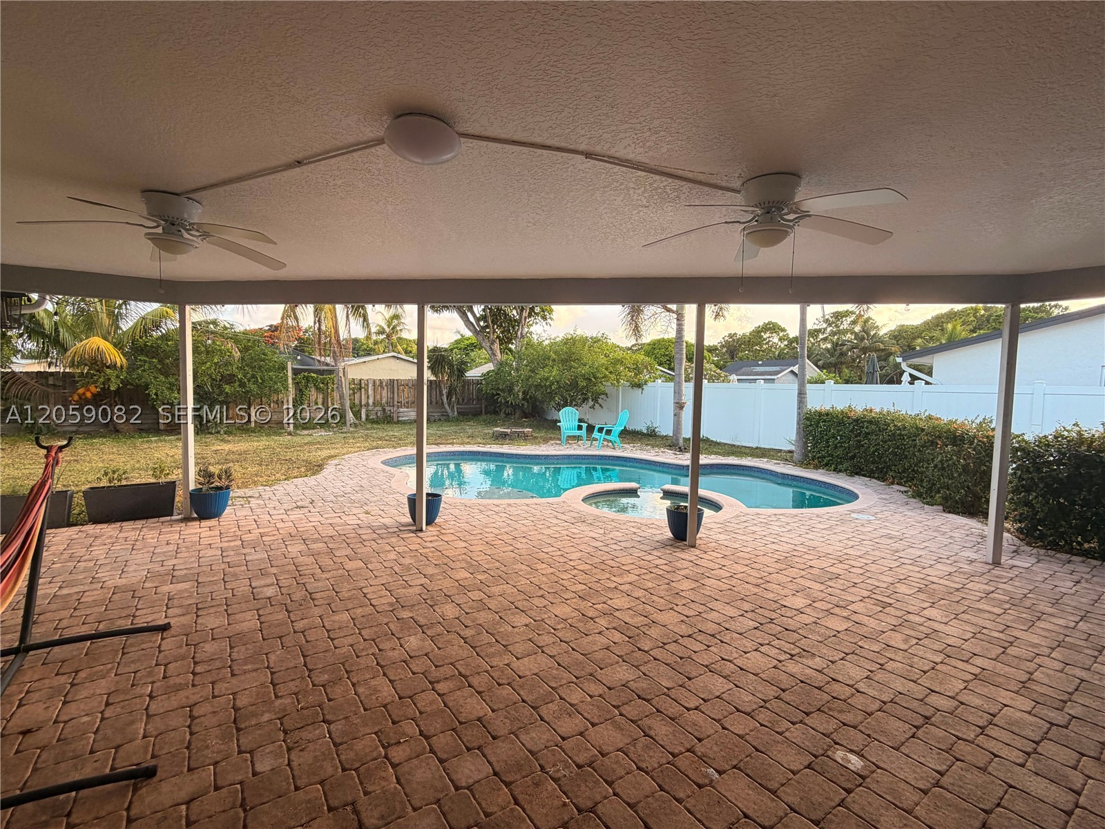 BOCA RATON SQUARE UNIT 19 - Residential