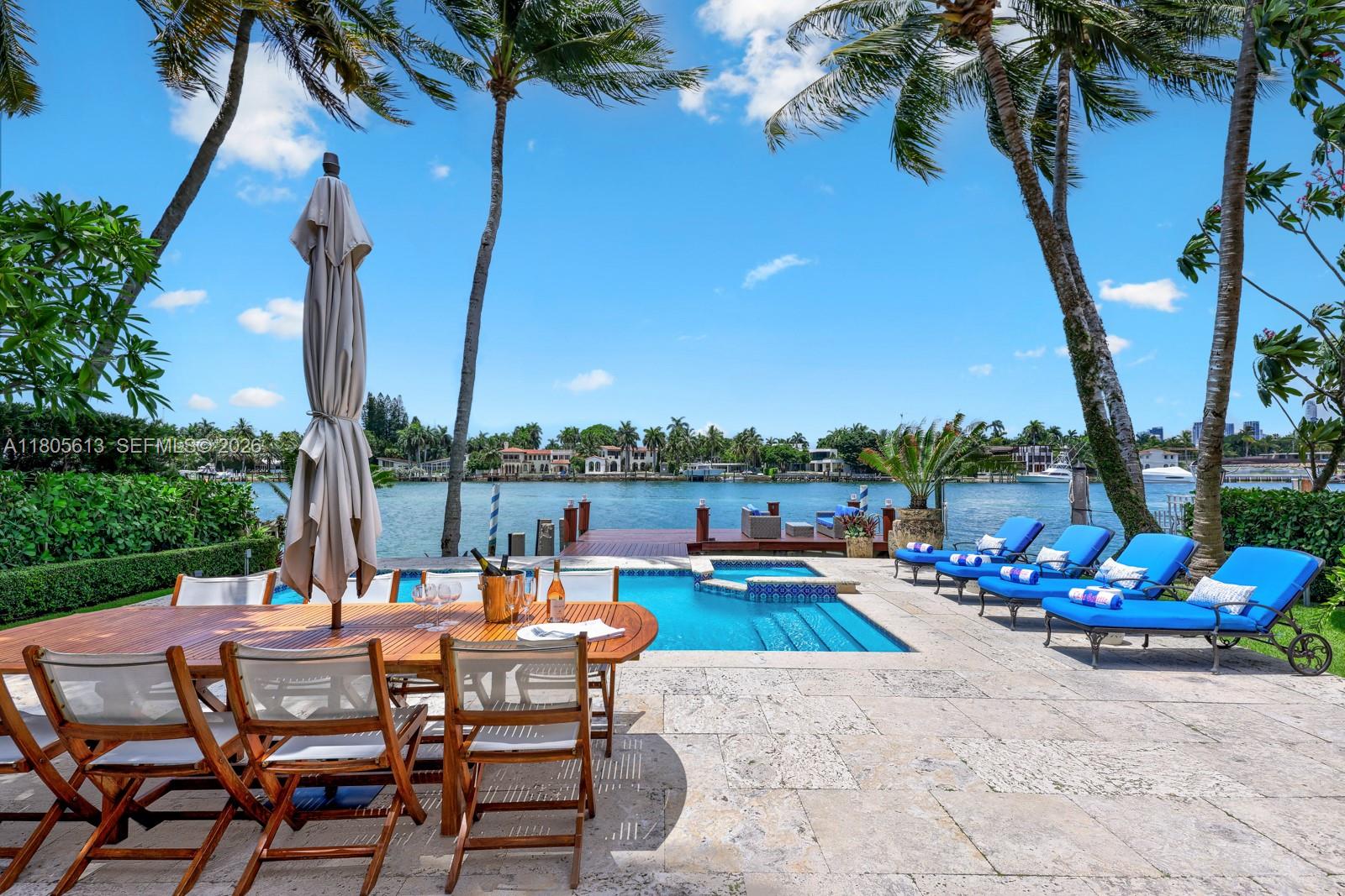HIBISCUS ISLAND - Residential