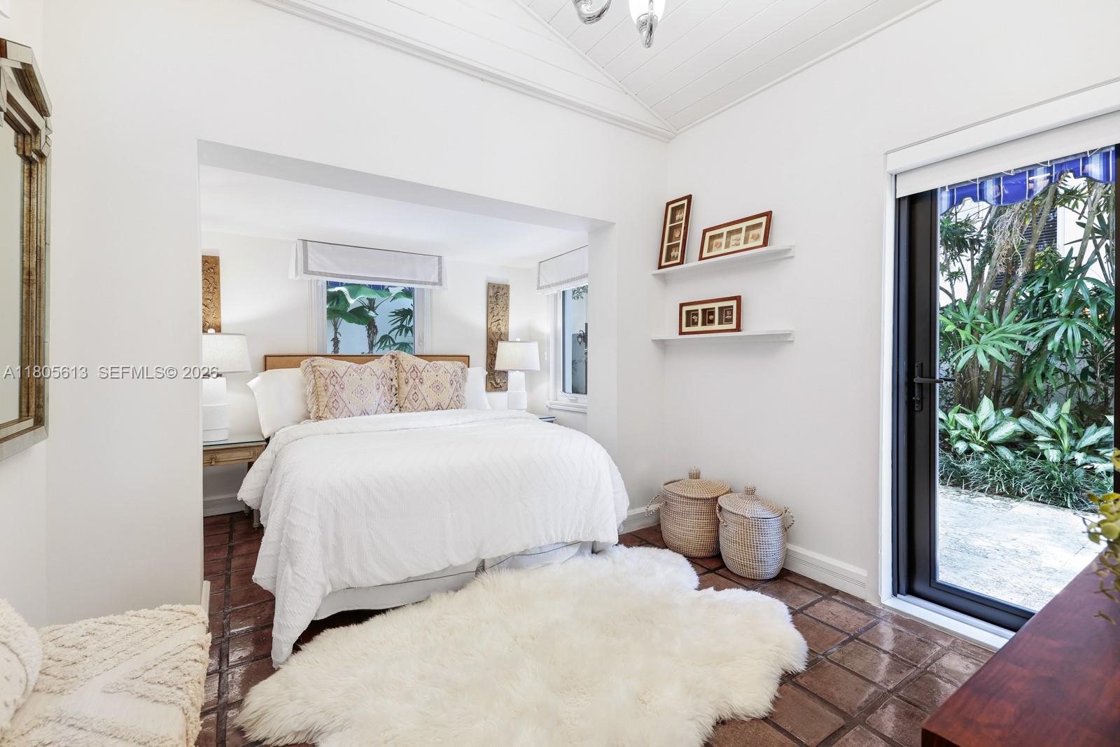 HIBISCUS ISLAND - Residential