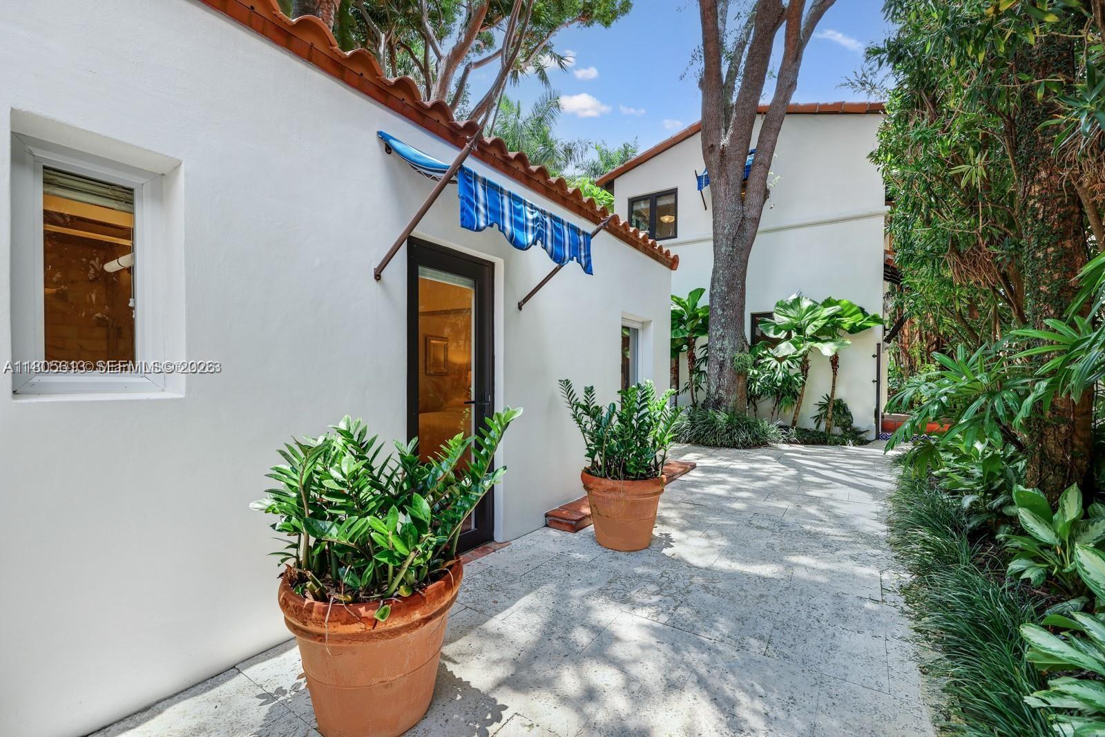 HIBISCUS ISLAND - Residential