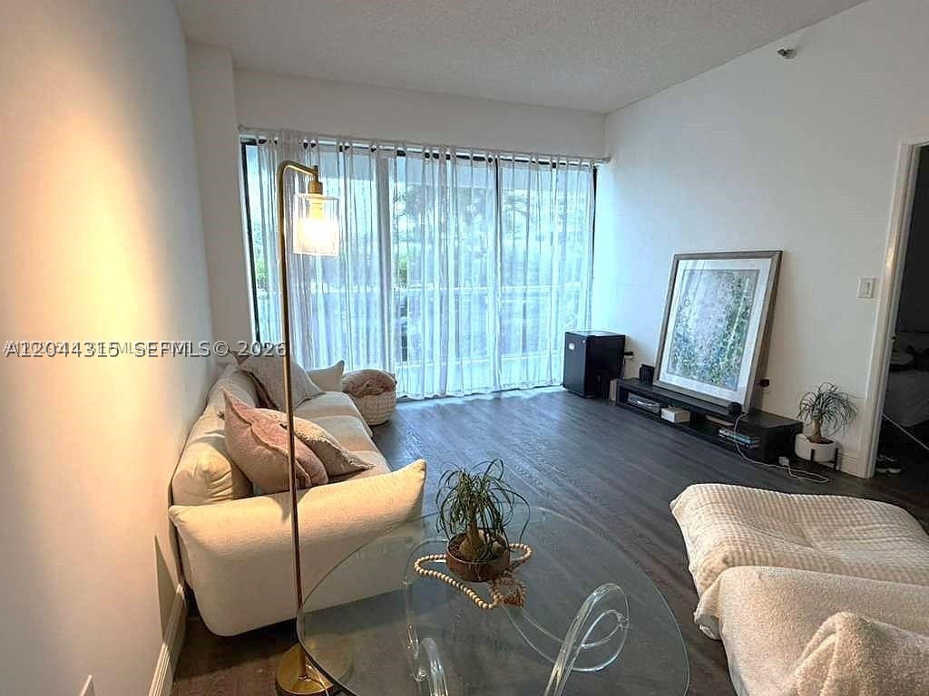 WATERVIEW CONDO - Residential Lease