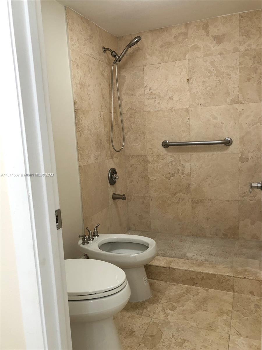 MILLER GARDENS CONDO - Residential Lease