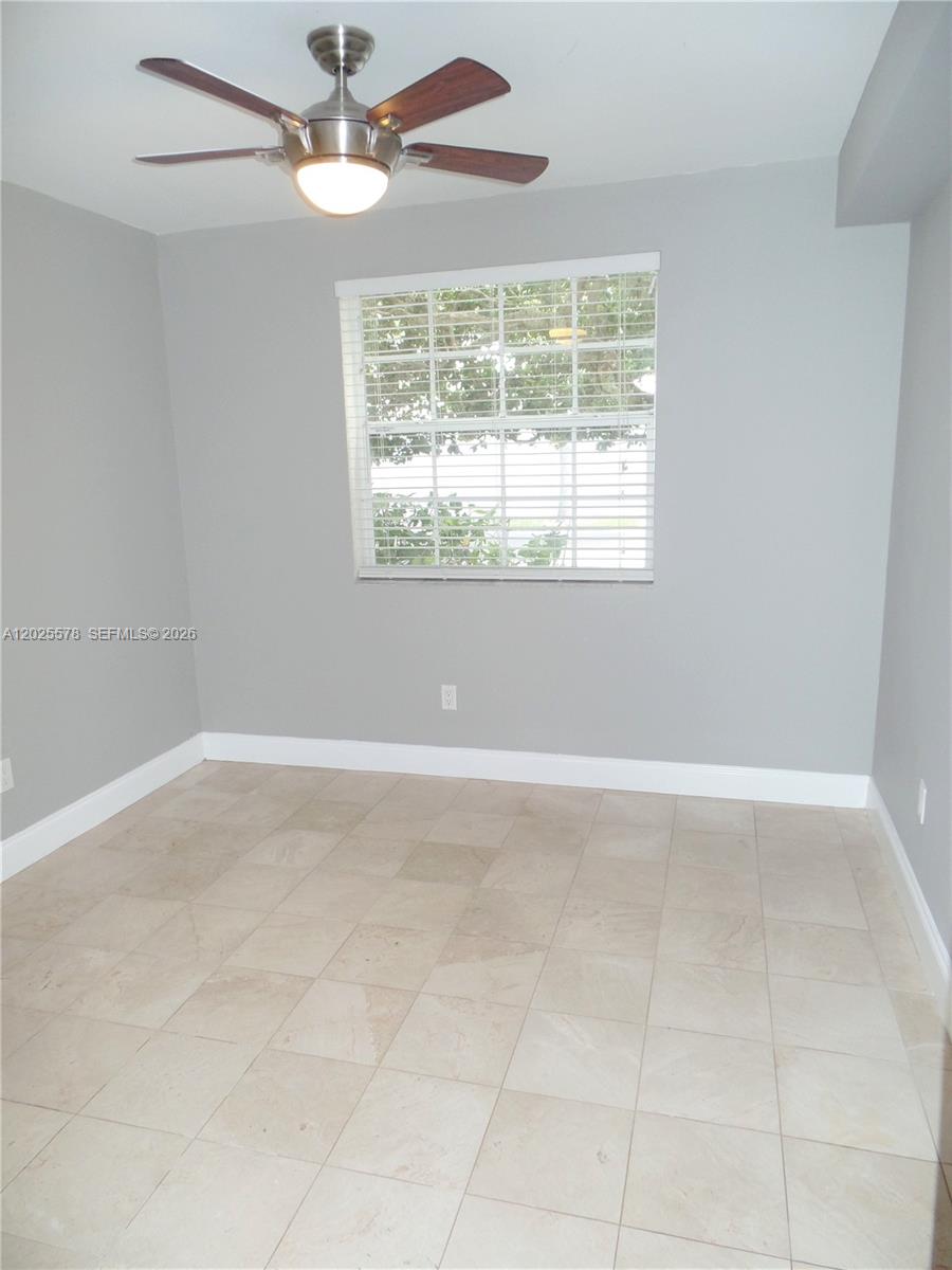 LAKEVIEW CLUB CONDO - Residential Lease