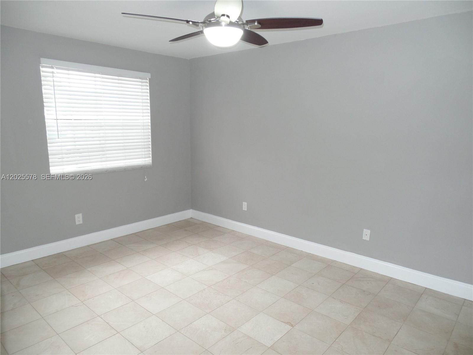 LAKEVIEW CLUB CONDO - Residential Lease