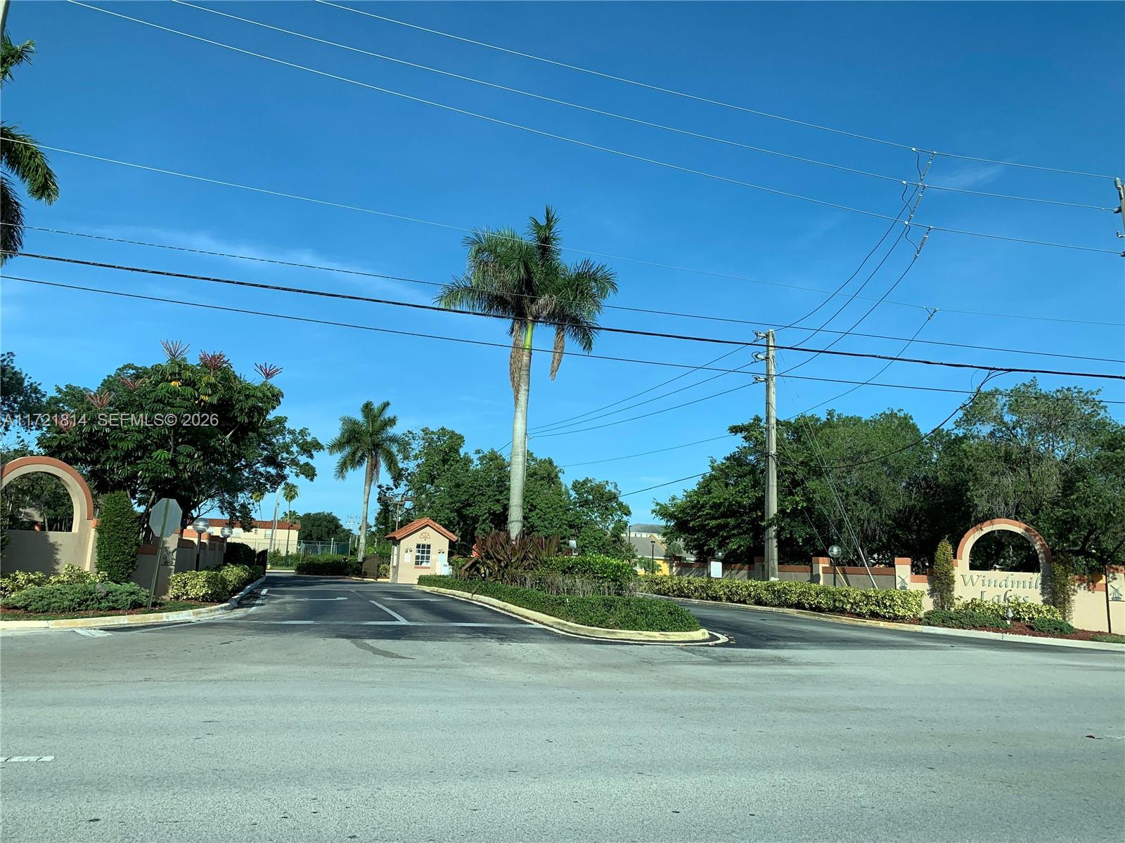 WINDMILL LAKES V CONDO - Residential