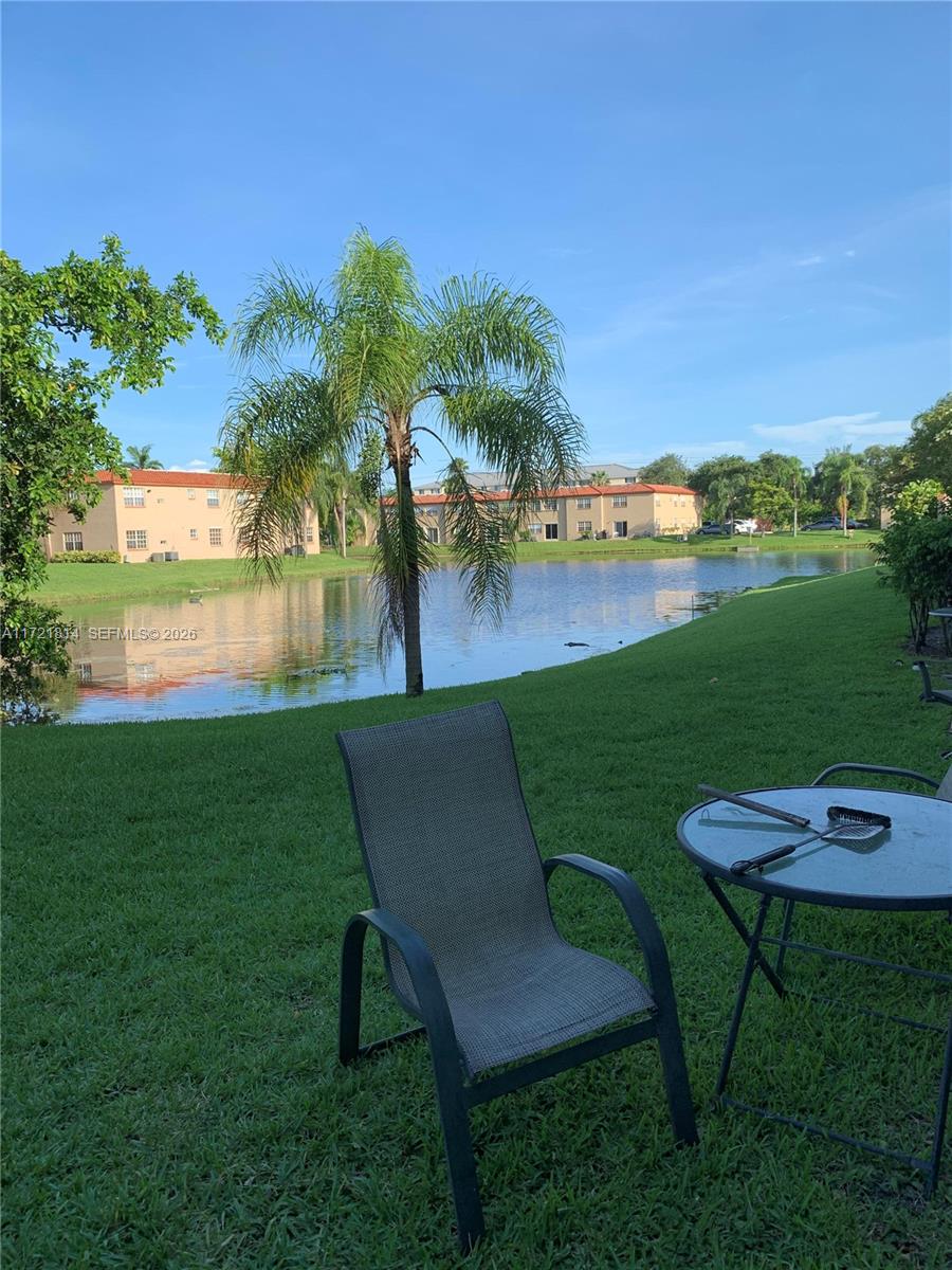 WINDMILL LAKES V CONDO - Residential