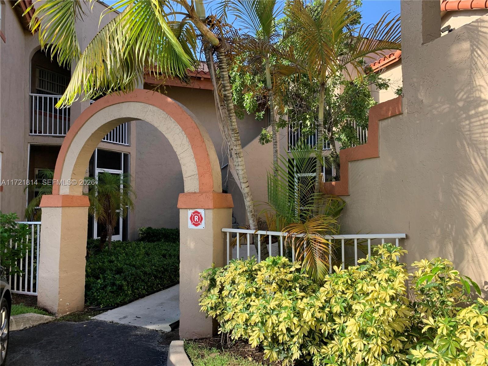 WINDMILL LAKES V CONDO - Residential